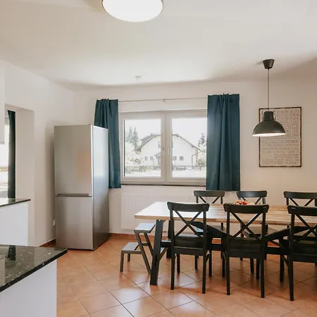 Christls Taurachblick Apartament *